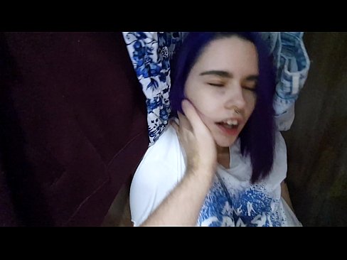 ❤️ Leidsin oma õe kapist ja aitasin tal cumida ❤❌ Porno at porn et.hotpornphotos.ru ❌️❤